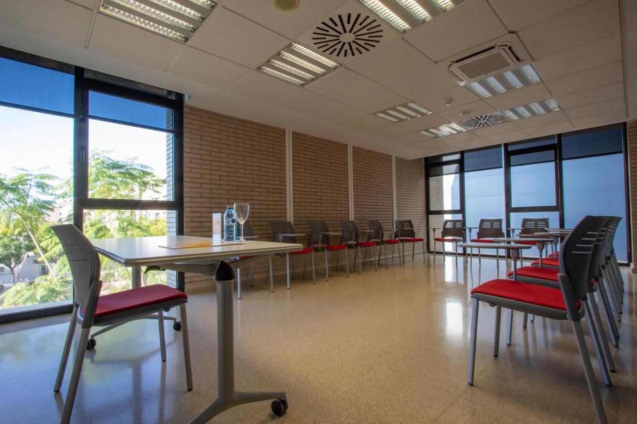 Villa Alojamiento Y Congresos - Villa Universitaria San Vicente Raspeig Dış mekan fotoğraf