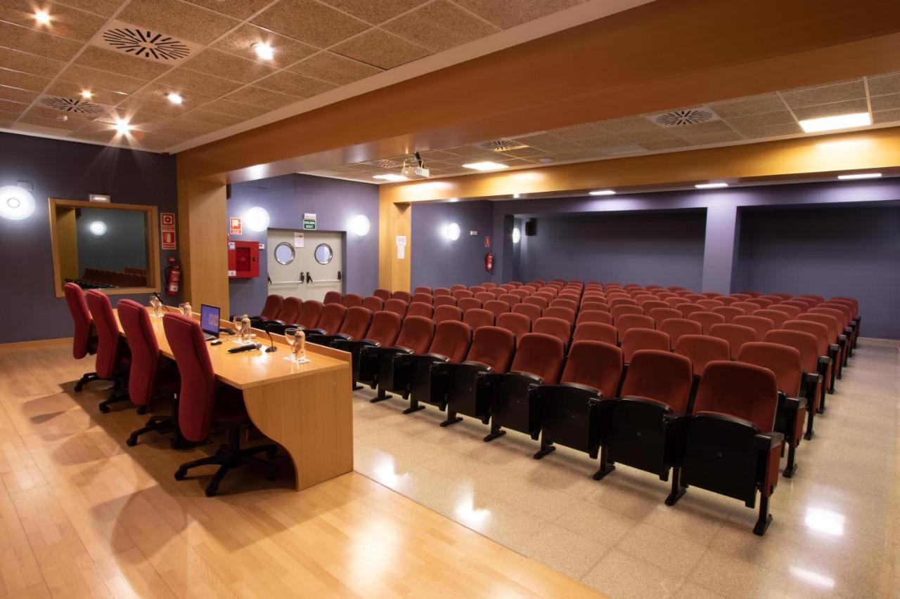 Villa Alojamiento Y Congresos - Villa Universitaria San Vicente Raspeig Dış mekan fotoğraf